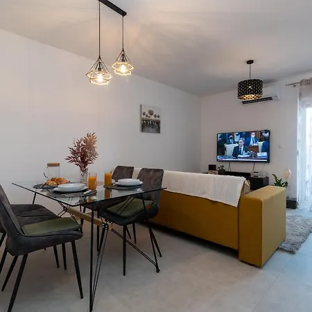 Kamarin Lägenhet Trogir