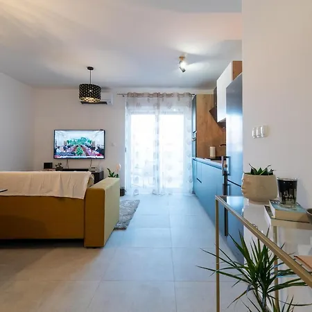 Apartament Kamarin *